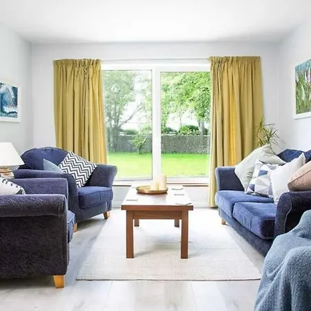 Ellie's بيت للعطل *