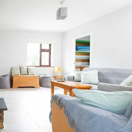 Holiday home Ellie's