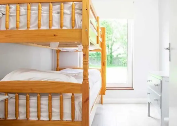 בית נופש Ellie's *